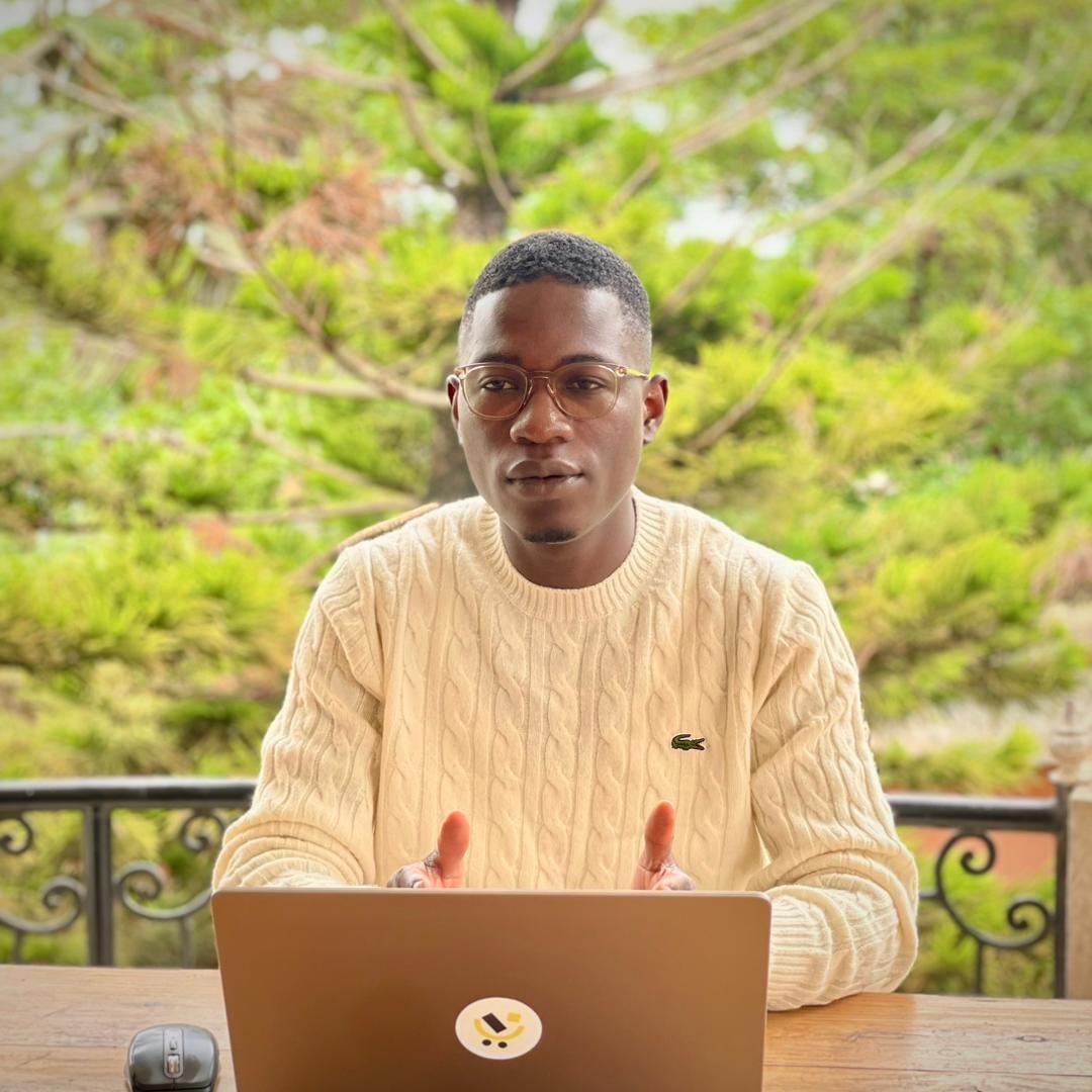 « Vous ne vendez plus à une élite, vous vendez à tout le monde » : Elias Missihoun CEO de Chariow, décrypte le potentiel des produits digitaux en Afrique