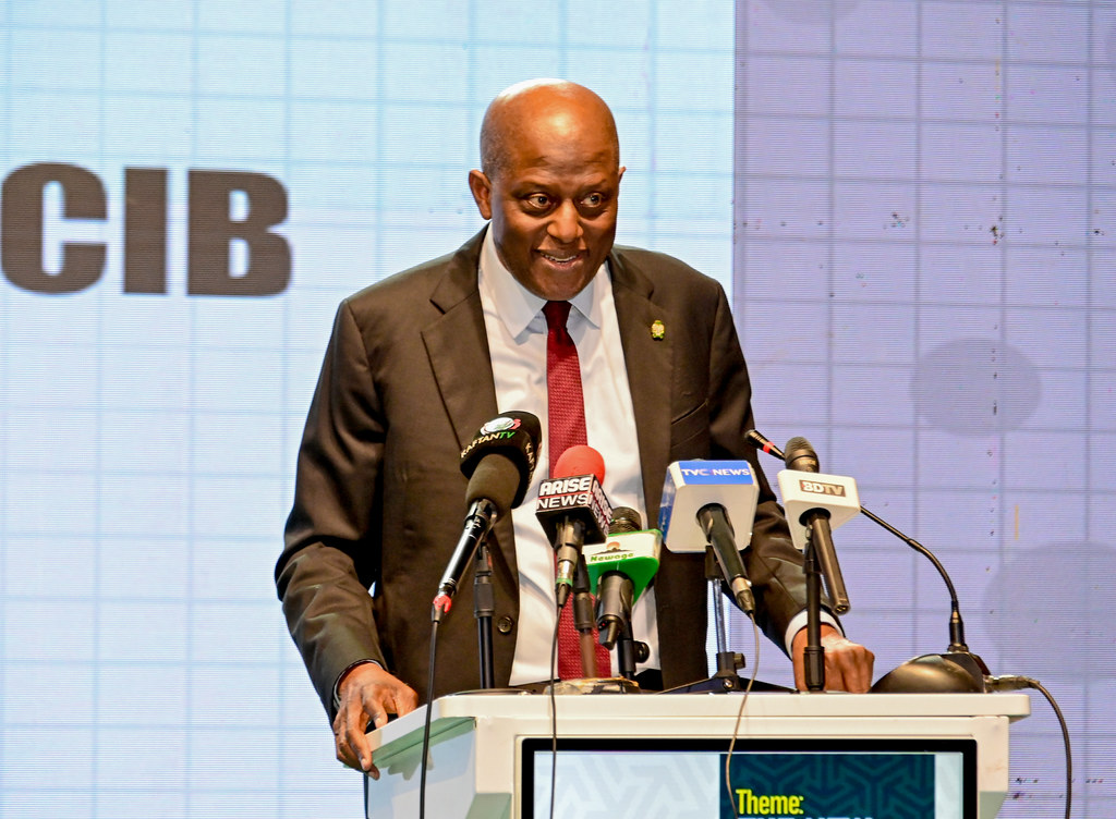 CBN begins virtual asset anti-money laundering supervision, names Paystack, Flutterwave for pilot