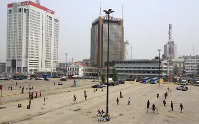 Plus de 13 000 banquiers nigérians touchent 526 $ par mois en 2025