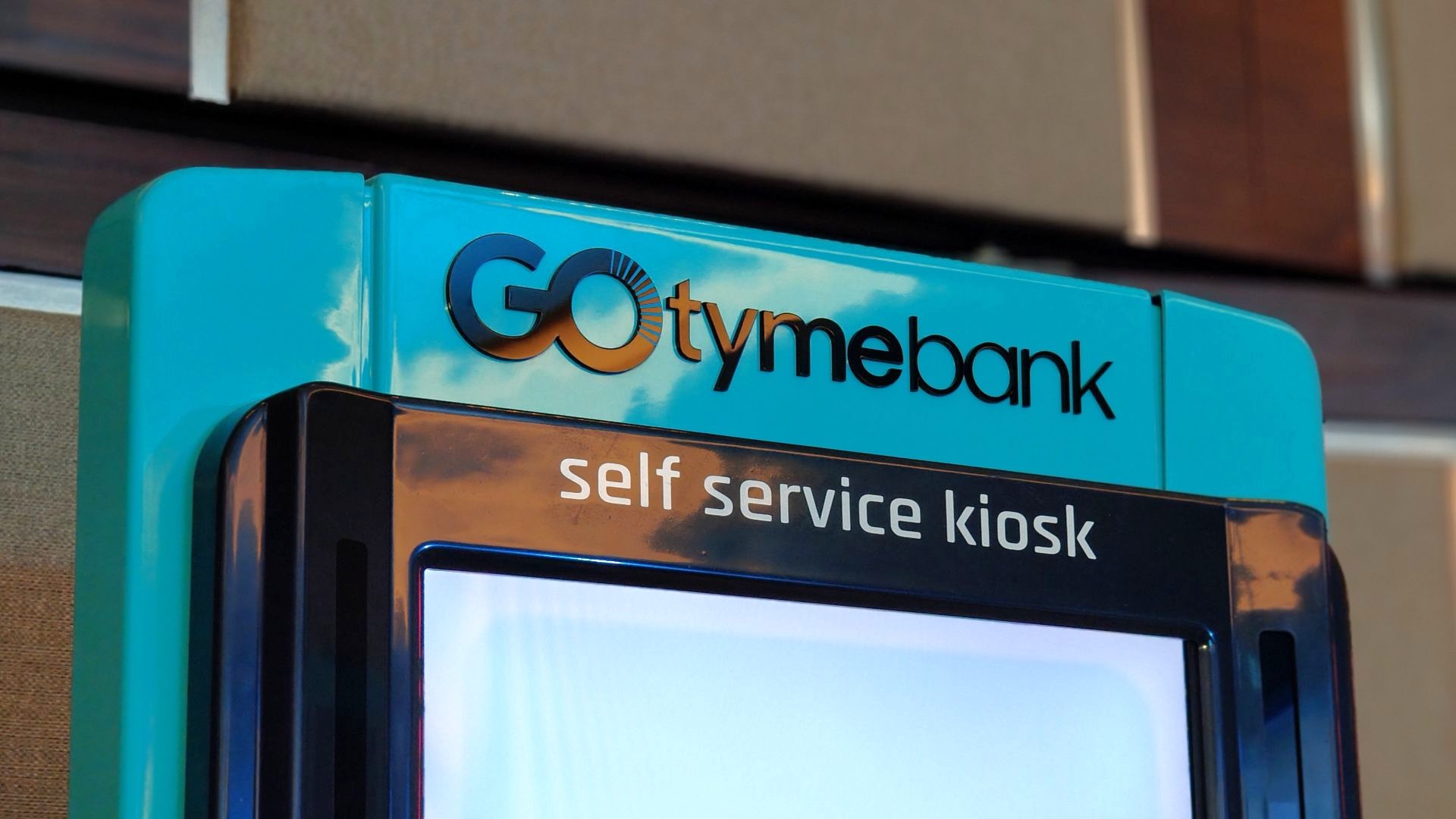Les raisons derrière les frais des paiements instantanés des banques sud-africaines